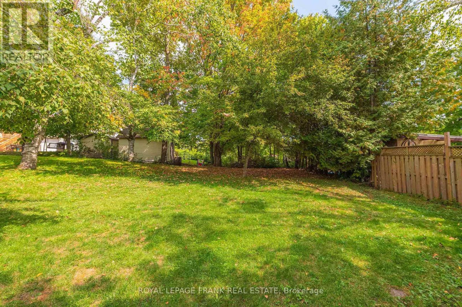 153 Fifes Bay Road, Selwyn, Ontario  K9J 6X3 - Photo 8 - X12419845