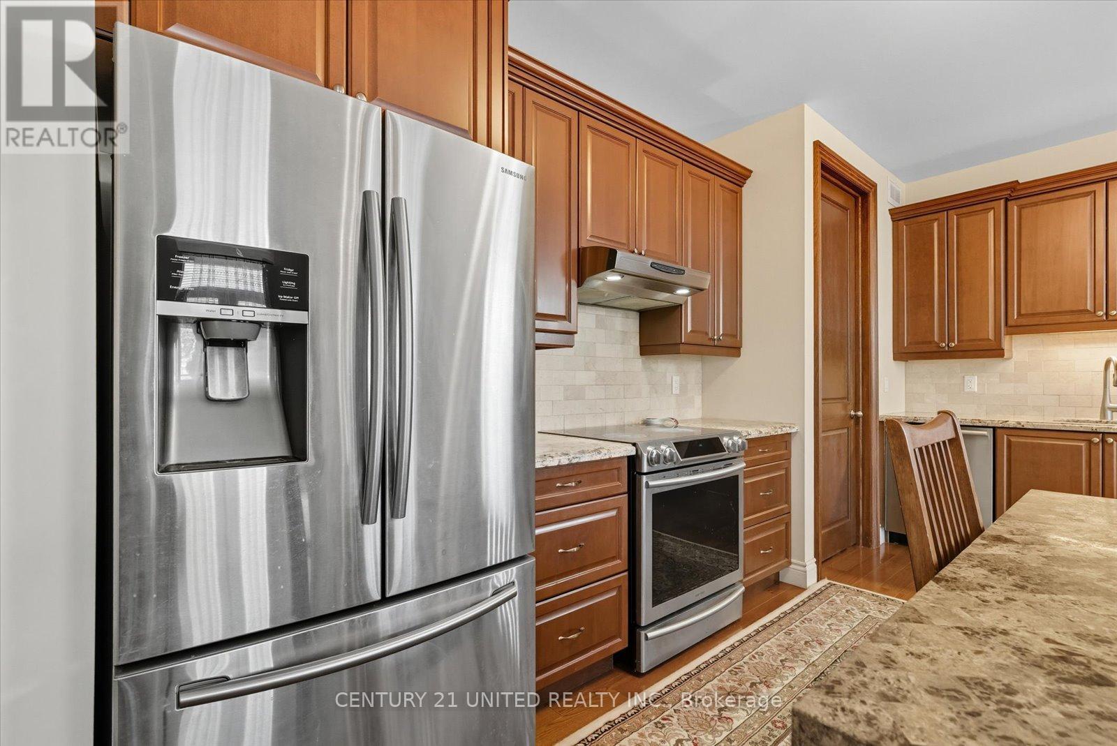 16 Lockside Drive, Peterborough (Otonabee Ward 1), Ontario  K9J 8T1 - Photo 12 - X12420039