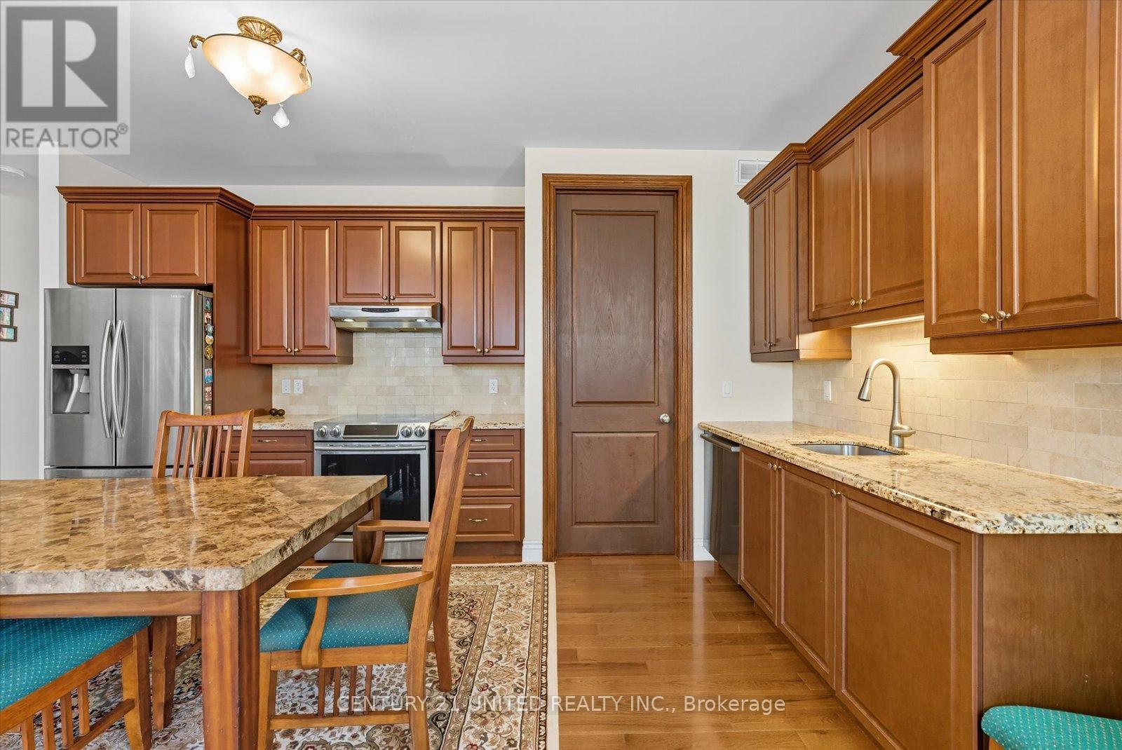 16 Lockside Drive, Peterborough (Otonabee Ward 1), Ontario  K9J 8T1 - Photo 14 - X12420039