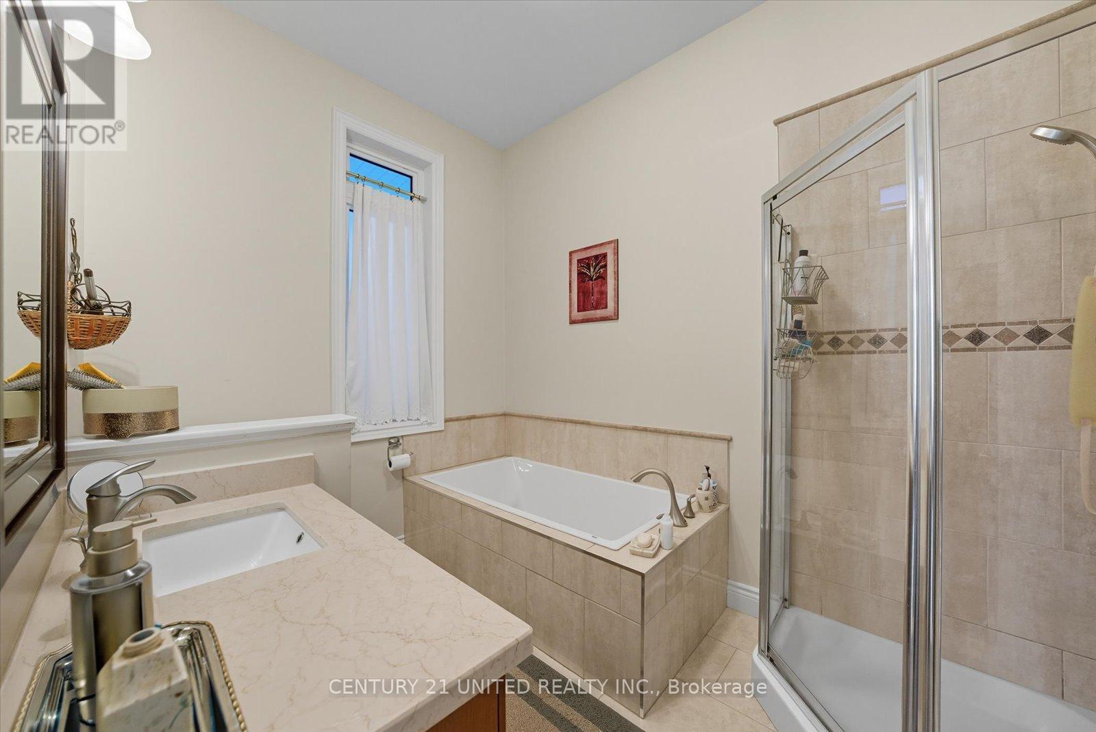 16 Lockside Drive, Peterborough (Otonabee Ward 1), Ontario  K9J 8T1 - Photo 24 - X12420039