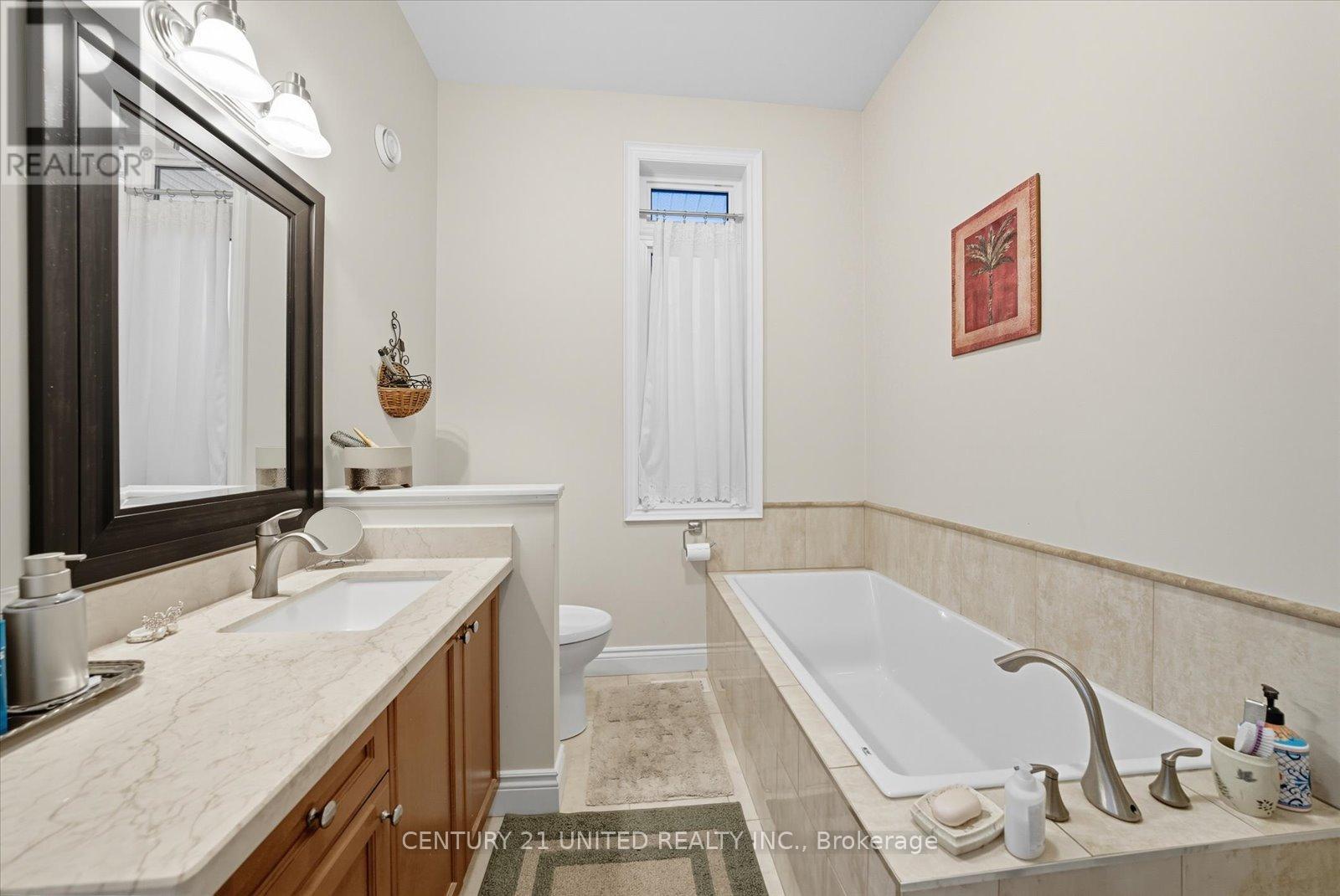 16 Lockside Drive, Peterborough (Otonabee Ward 1), Ontario  K9J 8T1 - Photo 26 - X12420039