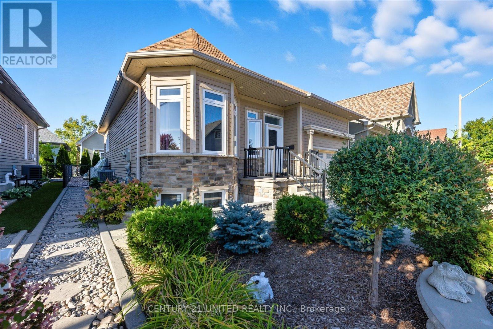 16 Lockside Drive, Peterborough (Otonabee Ward 1), Ontario  K9J 8T1 - Photo 5 - X12420039