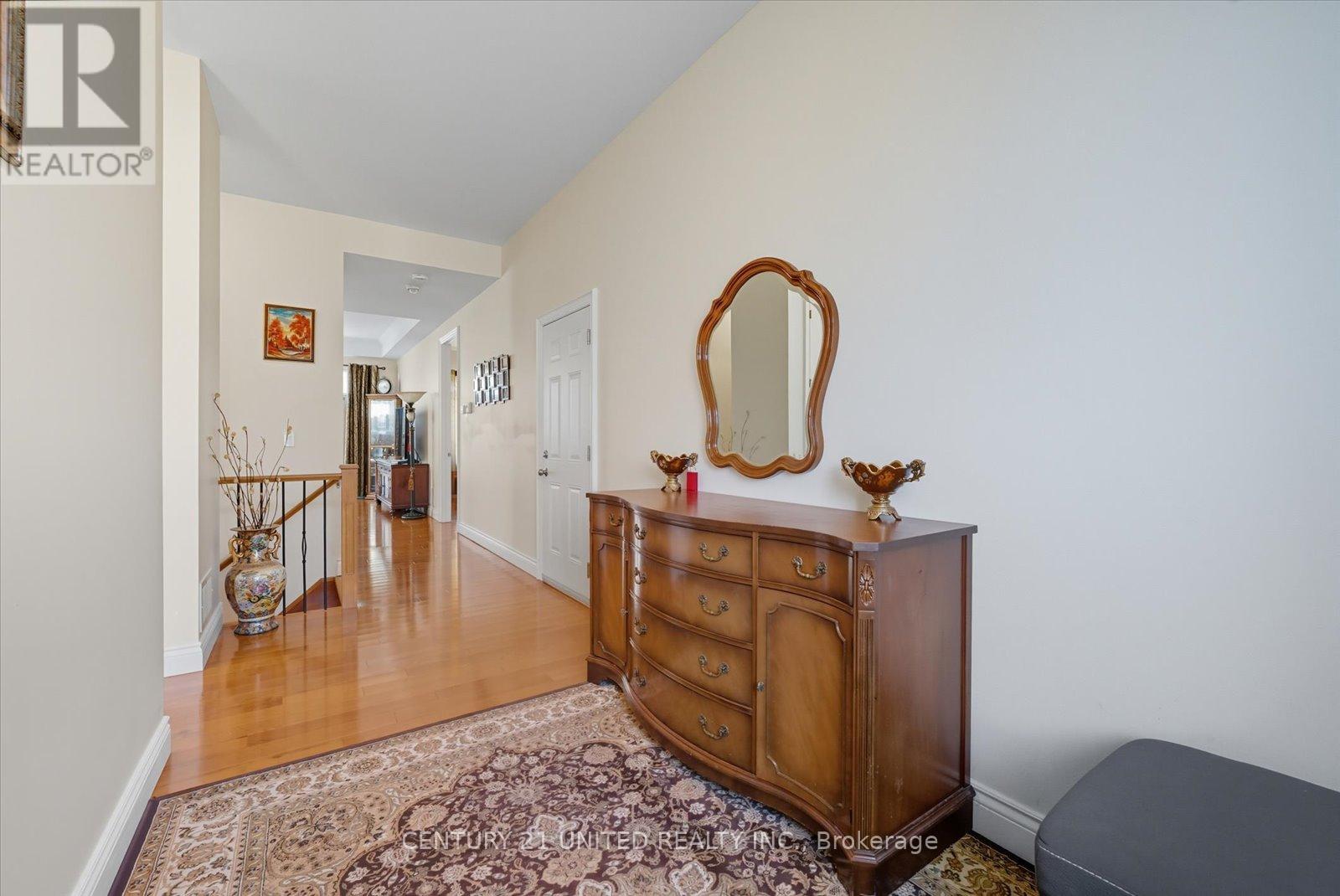 16 Lockside Drive, Peterborough (Otonabee Ward 1), Ontario  K9J 8T1 - Photo 9 - X12420039