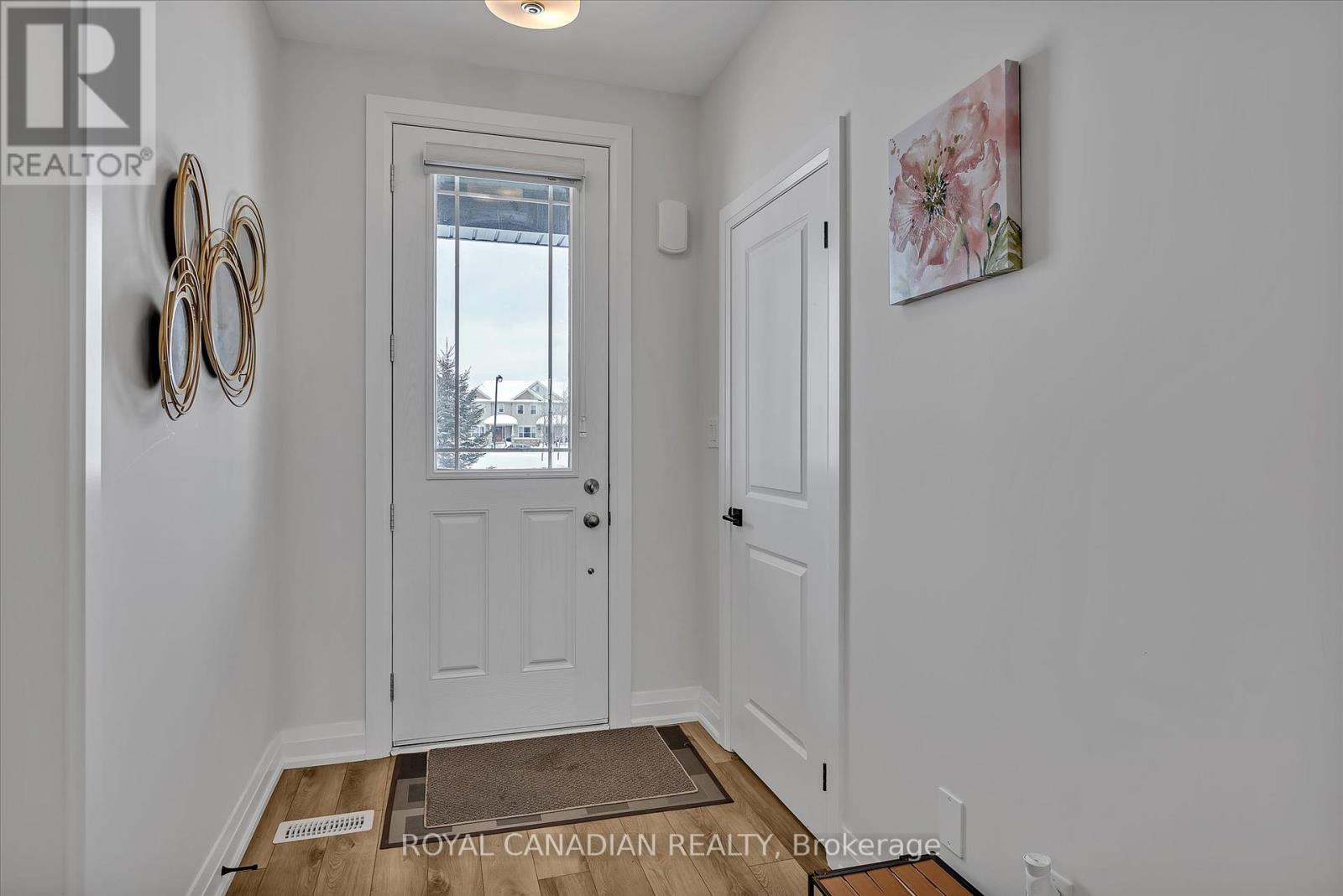 730 Whetstone Lane, Peterborough North (North), Ontario  K9H 0G8 - Photo 5 - X12419928
