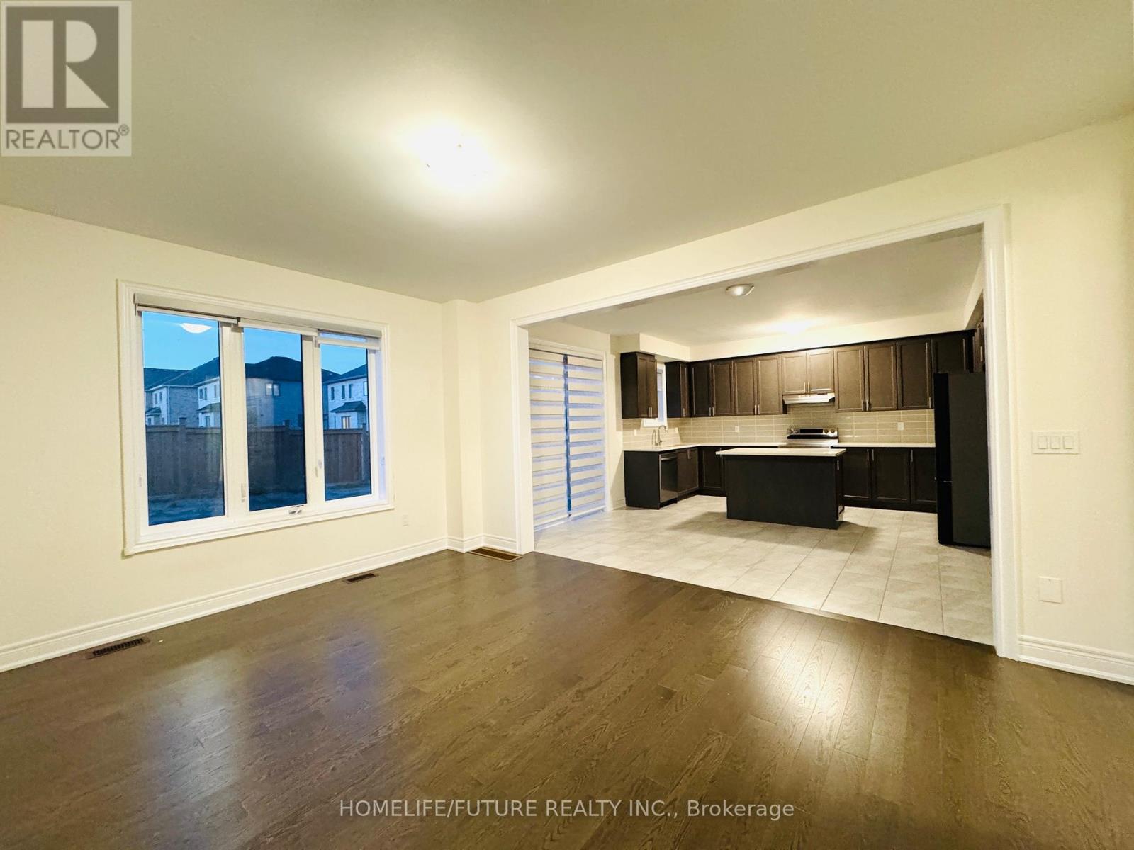 55 Wamsley Crescent, Clarington (Newcastle), Ontario  L1B 0W1 - Photo 5 - E12420340