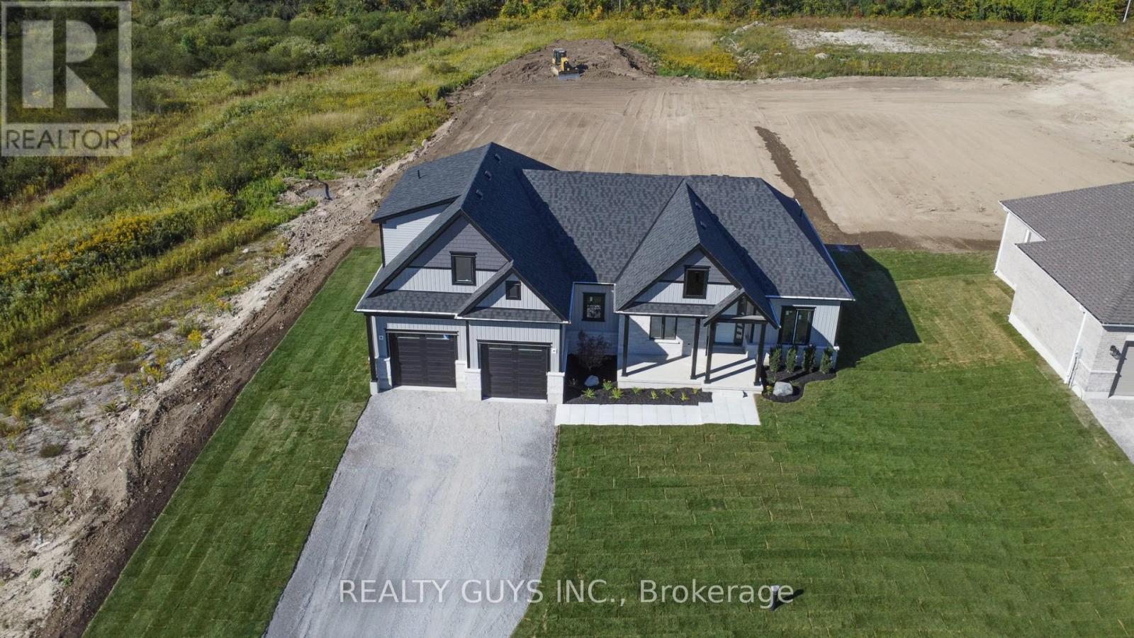 2412 Gwendolyn Court, Cavan Monaghan (Cavan Twp), Ontario  L0A 1C0 - Photo 2 - X12420671