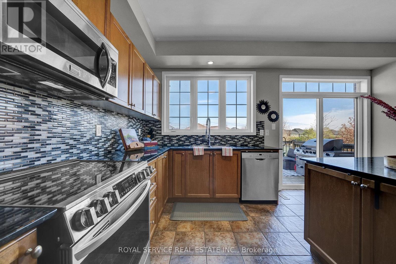 35 Alldread Crescent, Clarington (Newcastle), Ontario  L1B 0C2 - Photo 10 - E12420739