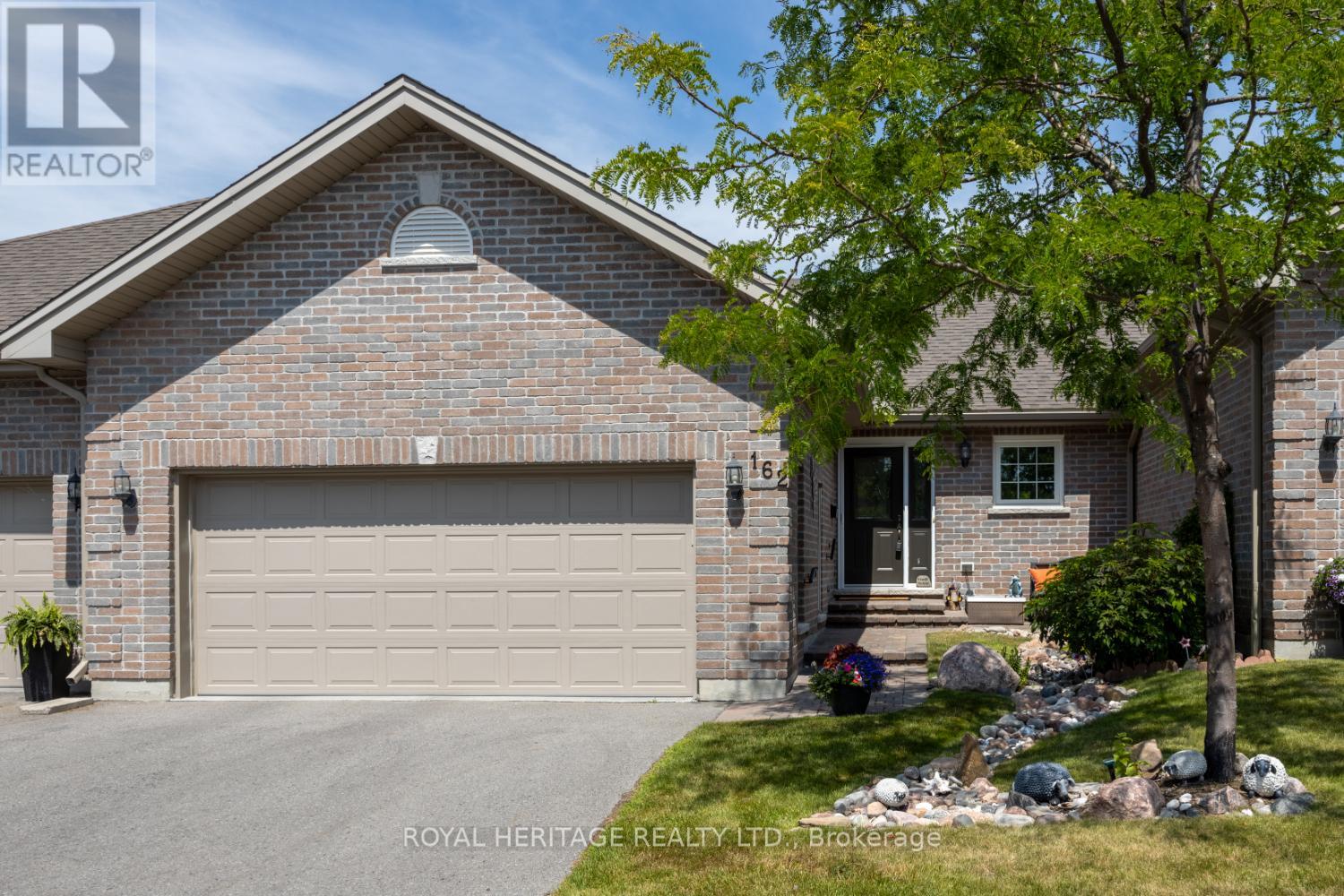 162 - 301 CARNEGIE AVENUE, peterborough (northcrest ward 5), Ontario