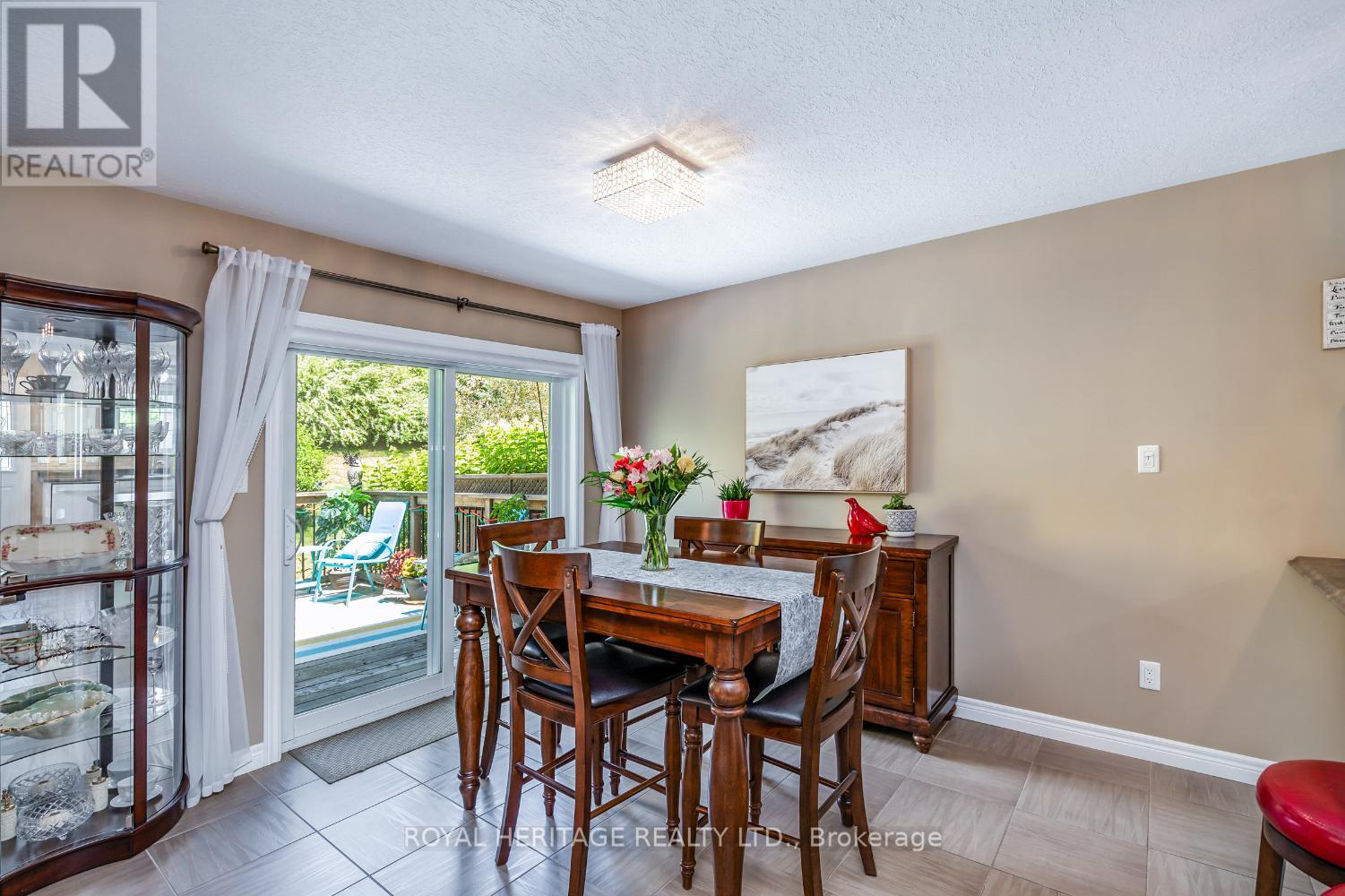 162 - 301 Carnegie Avenue, Peterborough (Northcrest Ward 5), Ontario  K9L 0G1 - Photo 10 - X12420987