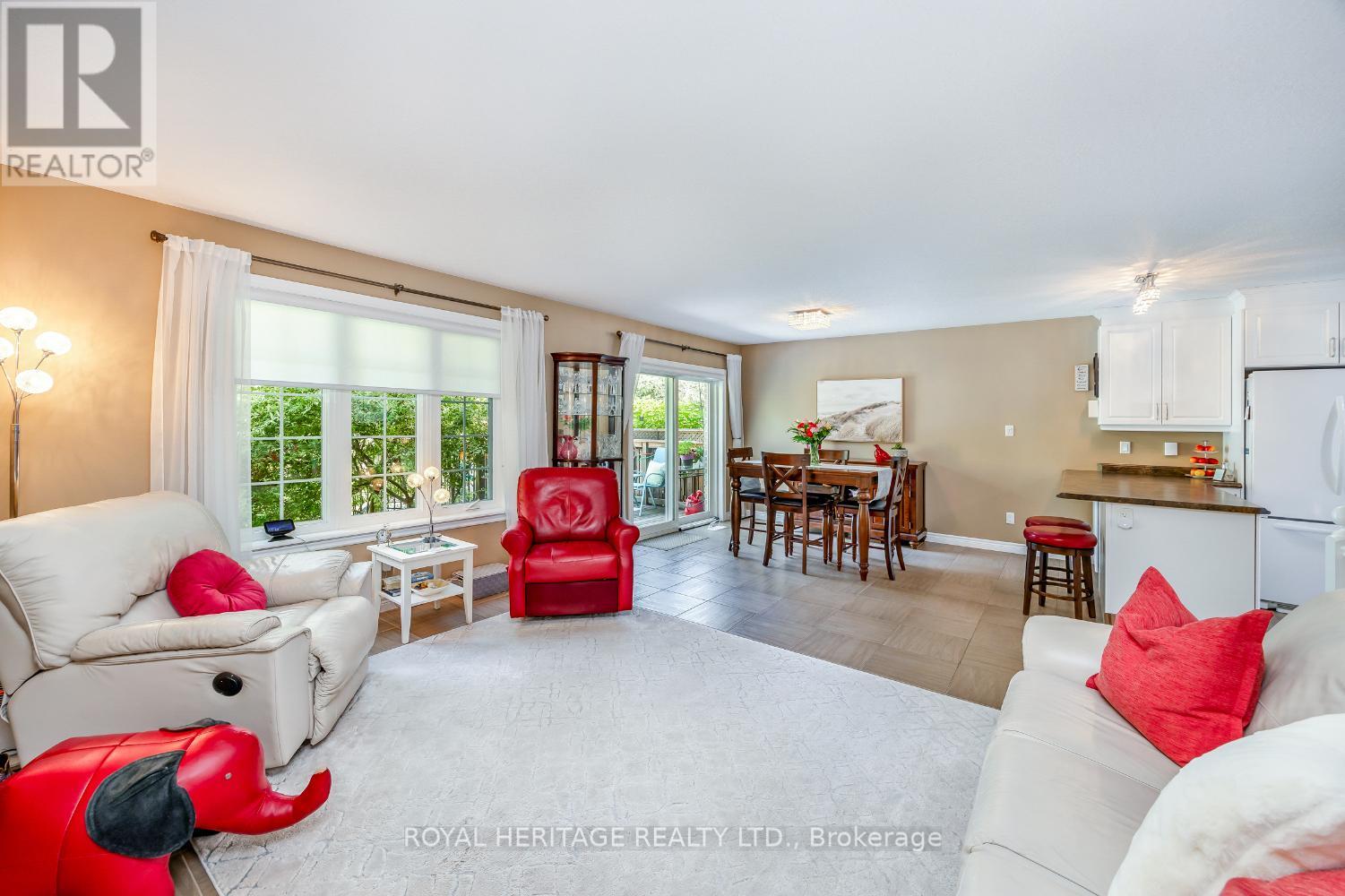162 - 301 Carnegie Avenue, Peterborough (Northcrest Ward 5), Ontario  K9L 0G1 - Photo 15 - X12420987