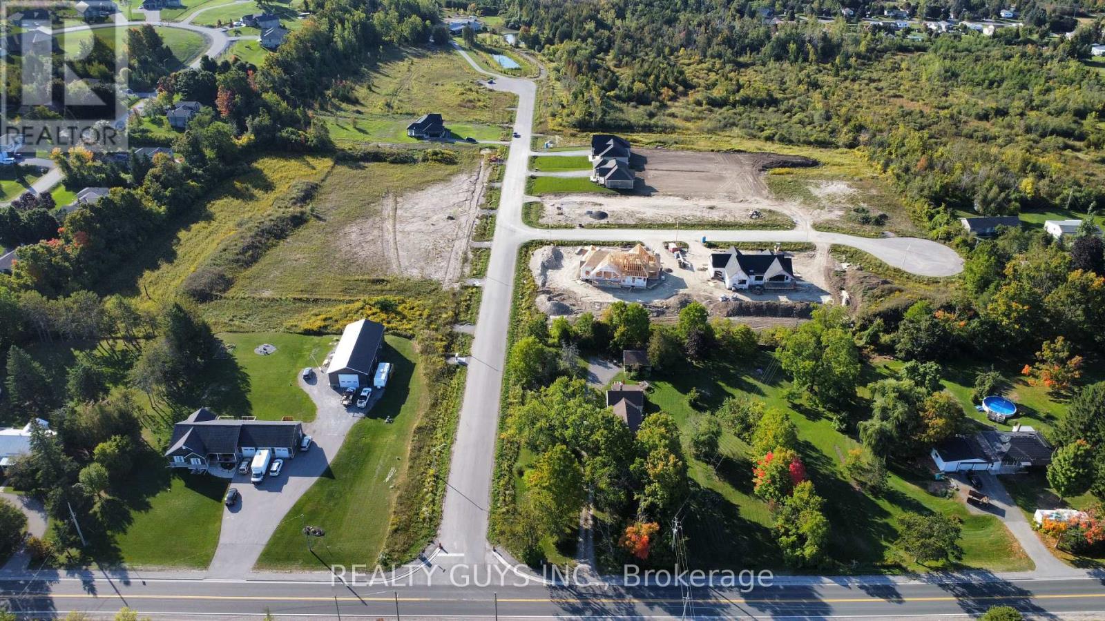 2418 Gwendolyn Court, Cavan Monaghan (Cavan Twp), Ontario  L0A 1C0 - Photo 3 - X12421092
