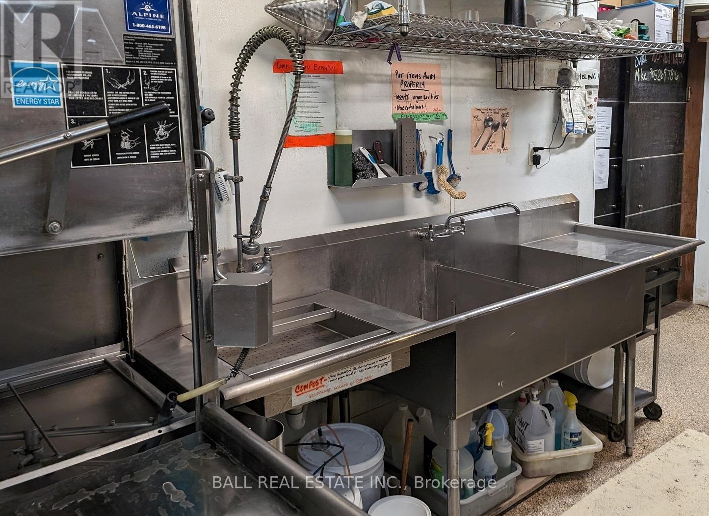 13 Bridge Street N, Trent Hills (Hastings), Ontario  K0L 1Y0 - Photo 10 - X12421115