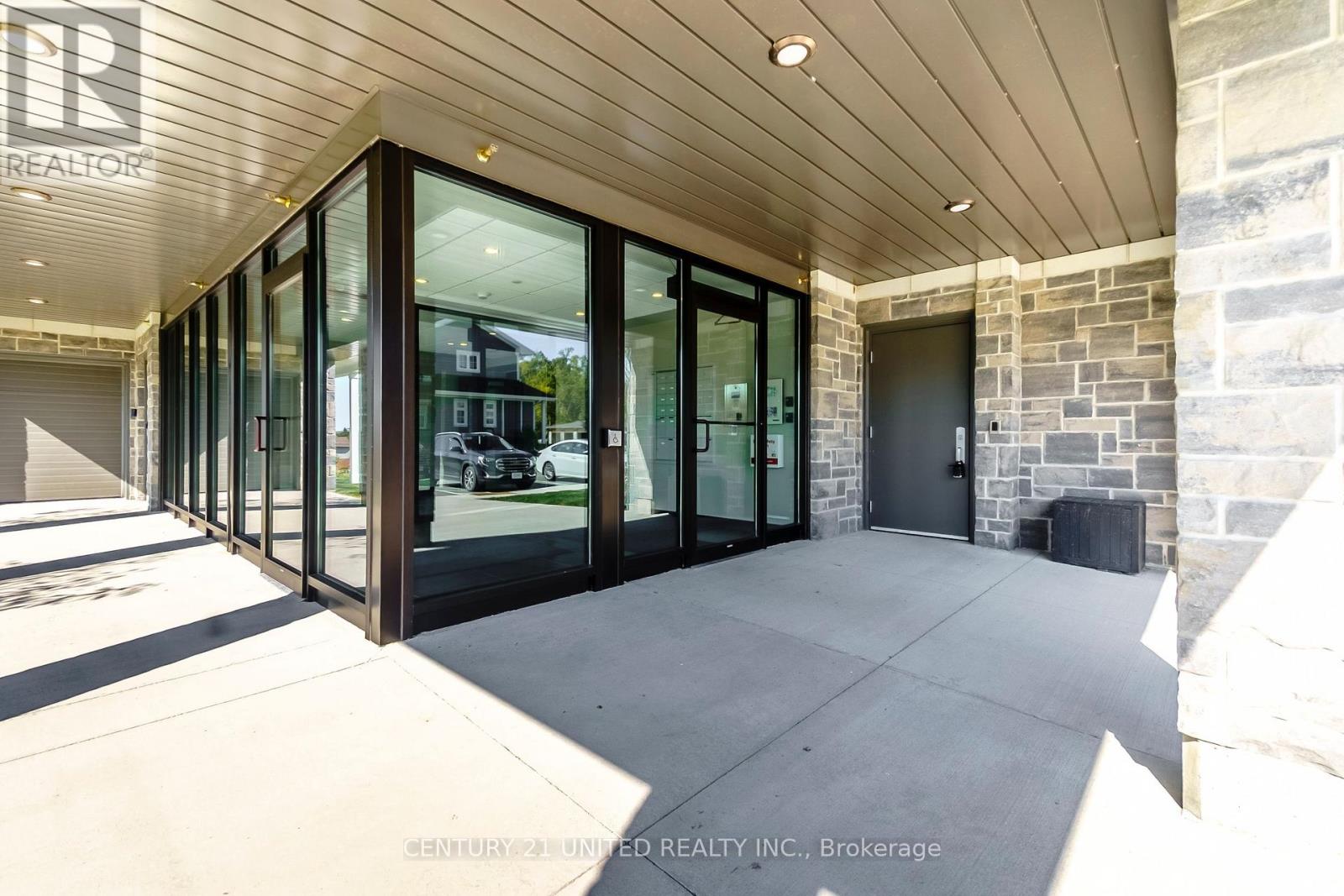 202 - 19 Hampton Lane, Selwyn, Ontario  K0L 2H0 - Photo 5 - X12421366