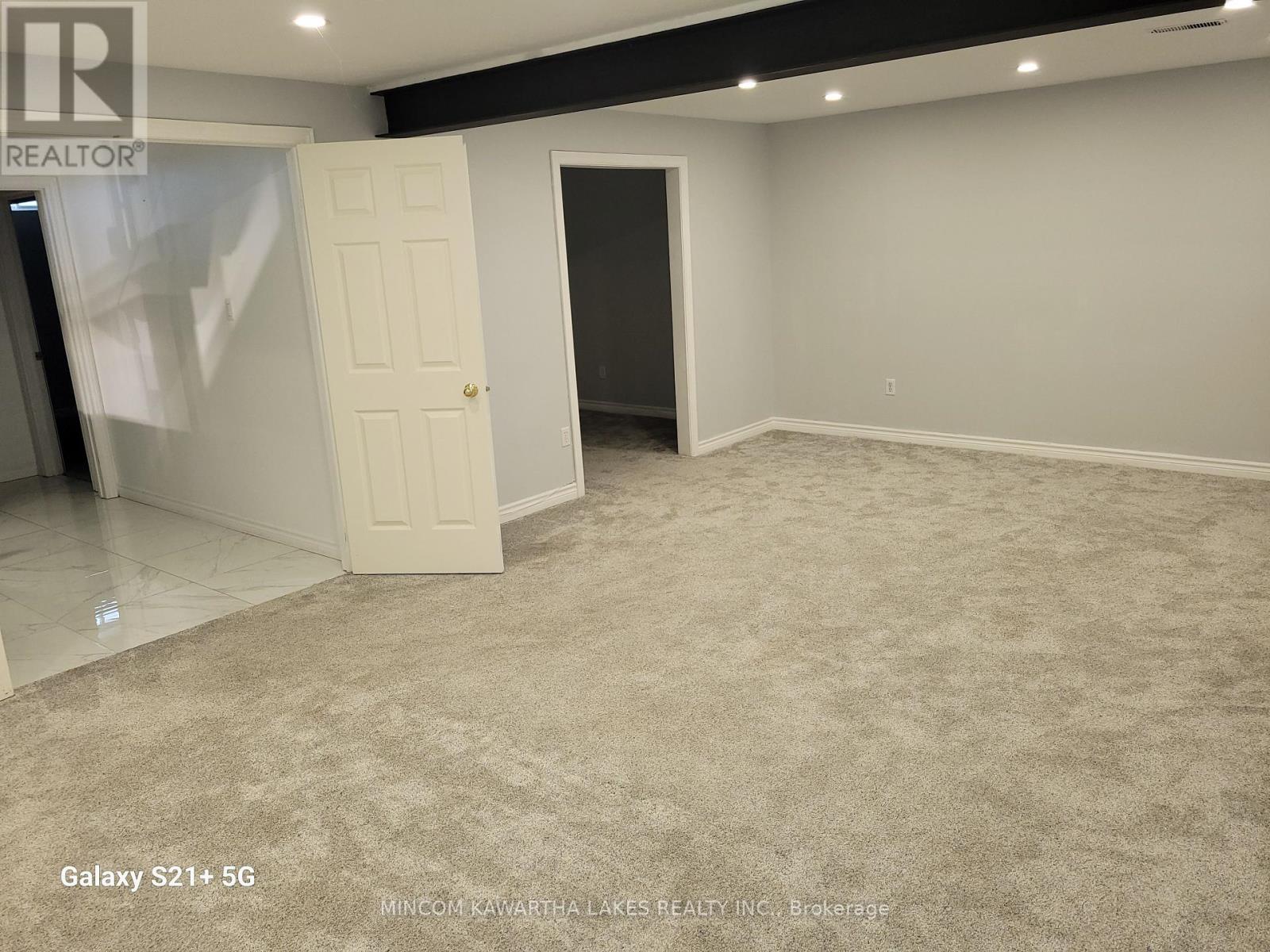557 Westman Avenue, Peterborough (Otonabee Ward 1), Ontario  K9K 2E6 - Photo 32 - X12421419