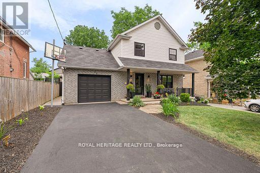 44 Regent Street, Kawartha Lakes (Lindsay), Ontario  K9V 3V2 - Photo 1 - X12421723