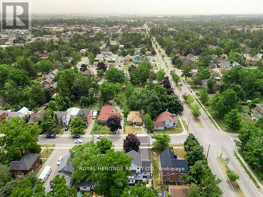 44 Regent Street, Kawartha Lakes (Lindsay), Ontario  K9V 3V2 - Photo 11 - X12421723