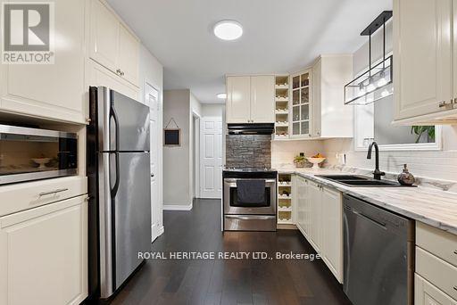 44 Regent Street, Kawartha Lakes (Lindsay), Ontario  K9V 3V2 - Photo 20 - X12421723