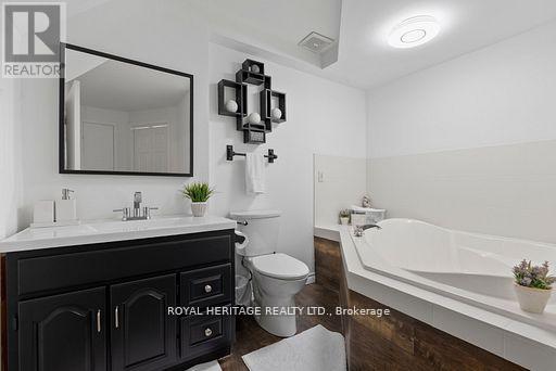 44 Regent Street, Kawartha Lakes (Lindsay), Ontario  K9V 3V2 - Photo 30 - X12421723