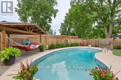 44 Regent Street, Kawartha Lakes (Lindsay), Ontario  K9V 3V2 - Photo 37 - X12421723