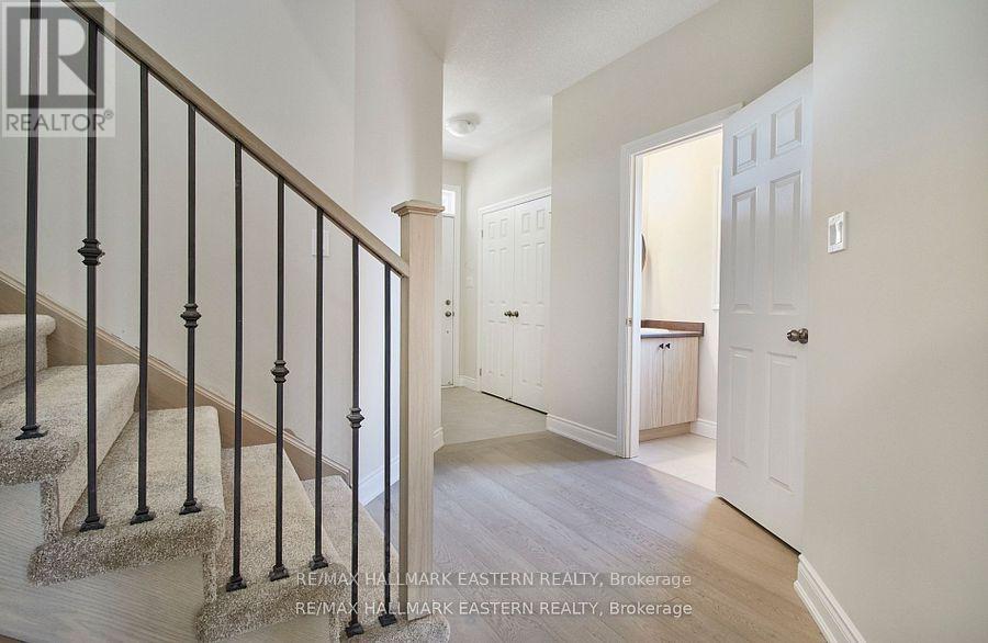 37 Coldbrook Drive, Cavan Monaghan (Millbrook Village), Ontario  L0A 1G0 - Photo 12 - X12422690