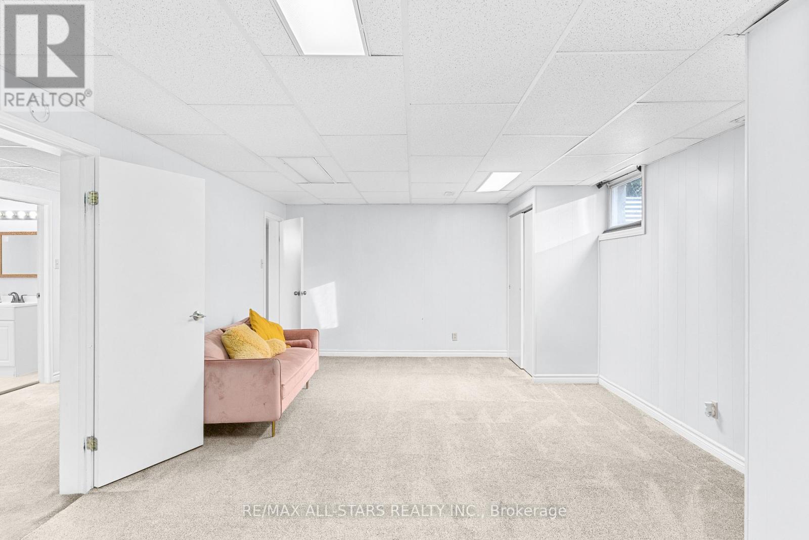 126 Marina Boulevard, Peterborough (Northcrest Ward 5), Ontario  K9H 6M6 - Photo 18 - X12422996