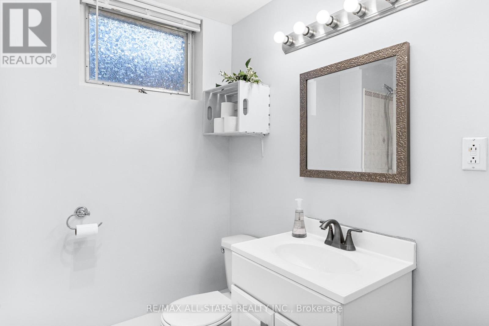 126 Marina Boulevard, Peterborough (Northcrest Ward 5), Ontario  K9H 6M6 - Photo 20 - X12422996