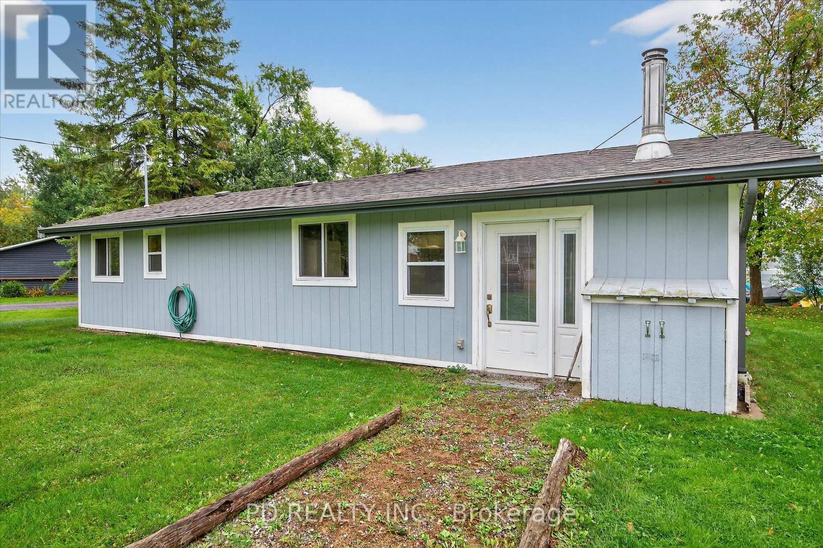 11 Charlotte Crescent, Kawartha Lakes (Emily), Ontario  K0L 2W0 - Photo 12 - X12423396