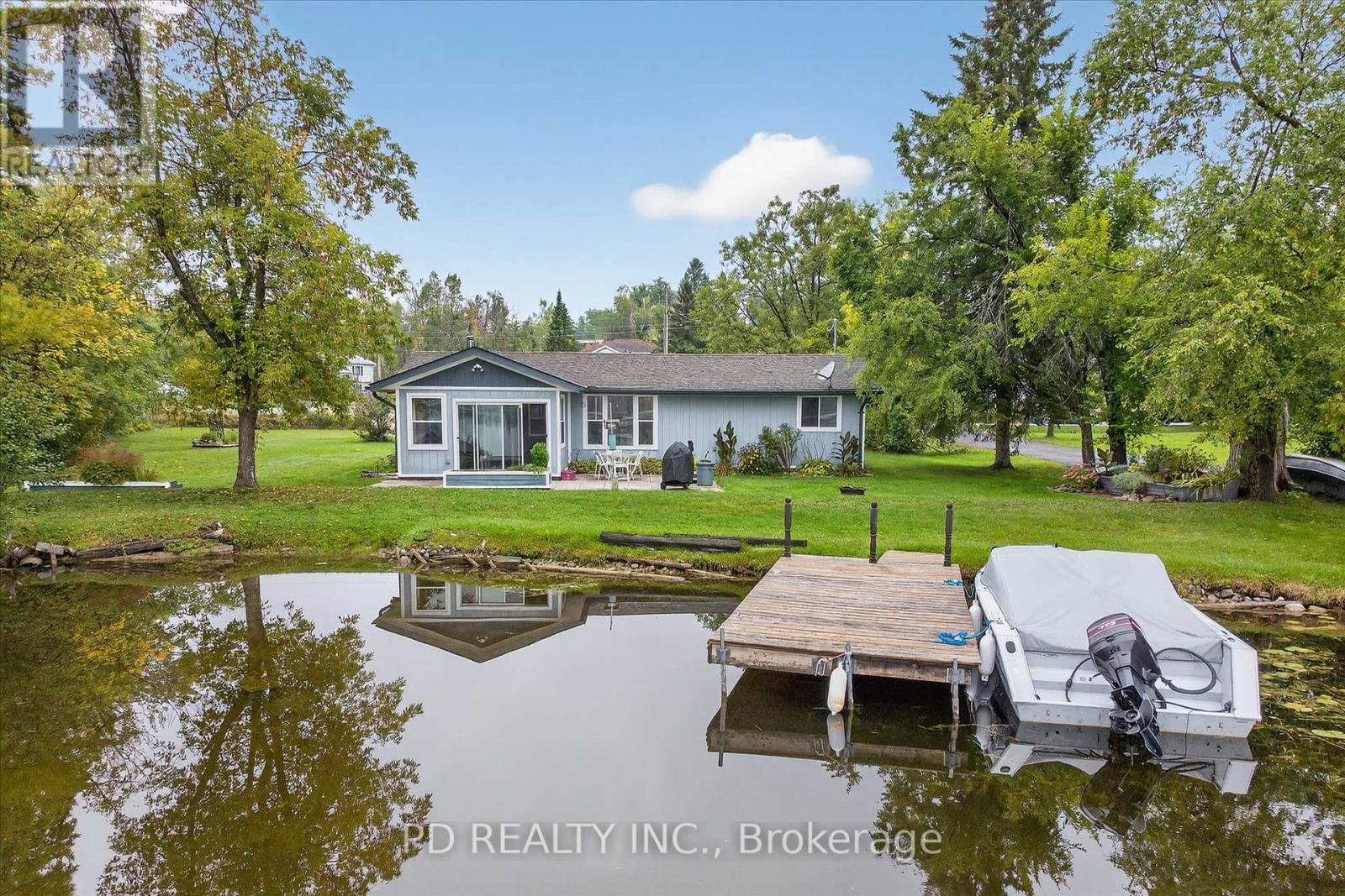 11 Charlotte Crescent, Kawartha Lakes (Emily), Ontario  K0L 2W0 - Photo 3 - X12423396