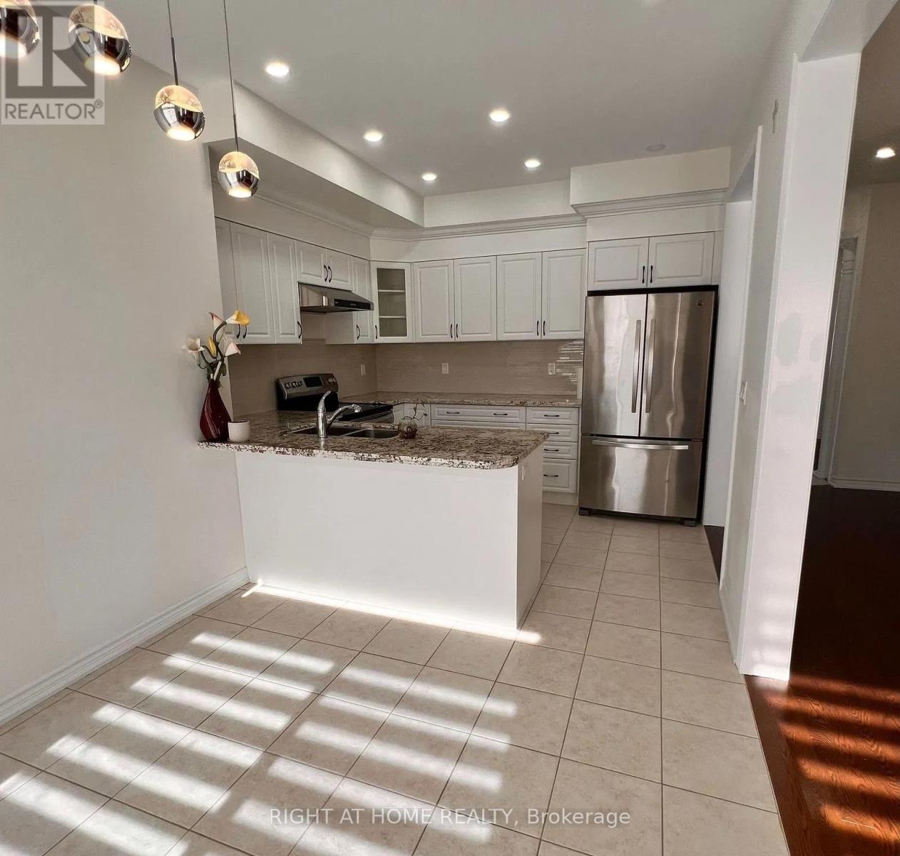 18 Goheen Street, Clarington (Newcastle), Ontario  L1B 0K7 - Photo 12 - E12423820