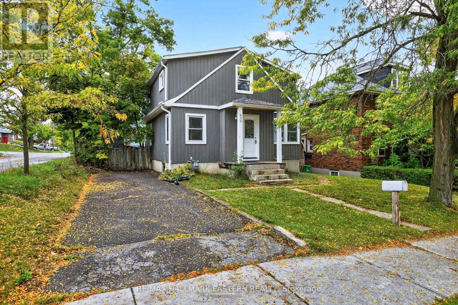 650 Bolivar Street, Peterborough (Town Ward 3), Ontario  K9J 4S2 - Photo 1 - X12423886