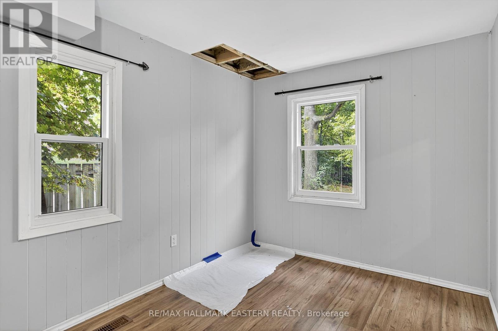 650 Bolivar Street, Peterborough (Town Ward 3), Ontario  K9J 4S2 - Photo 17 - X12423886