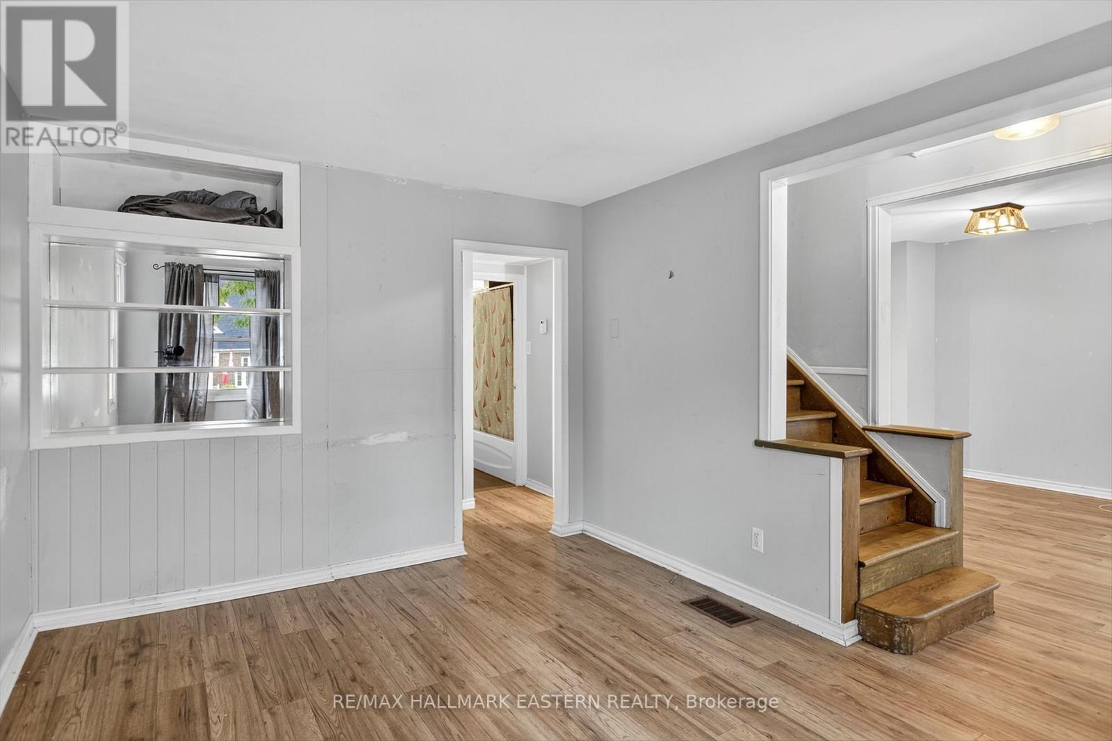 650 Bolivar Street, Peterborough (Town Ward 3), Ontario  K9J 4S2 - Photo 7 - X12423886