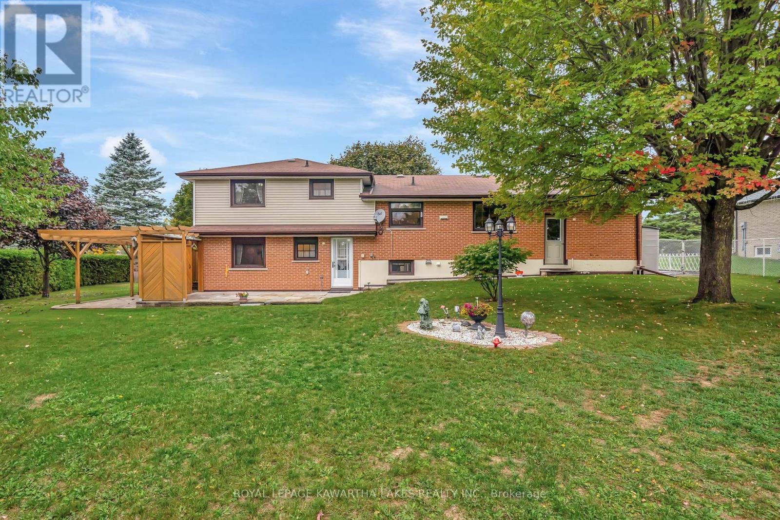3 Pinewood Crescent, Kawartha Lakes (Pontypool), Ontario  L0A 1K0 - Photo 47 - X12424078