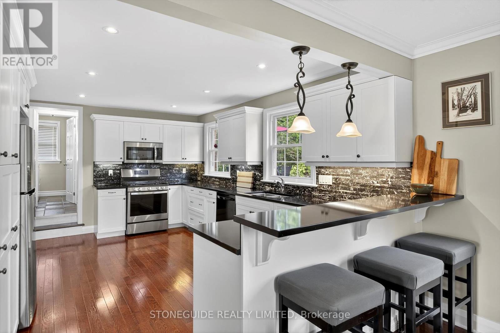 636 Homewood Avenue, Peterborough (Town Ward 3), Ontario  K9J 4V6 - Photo 12 - X12424360