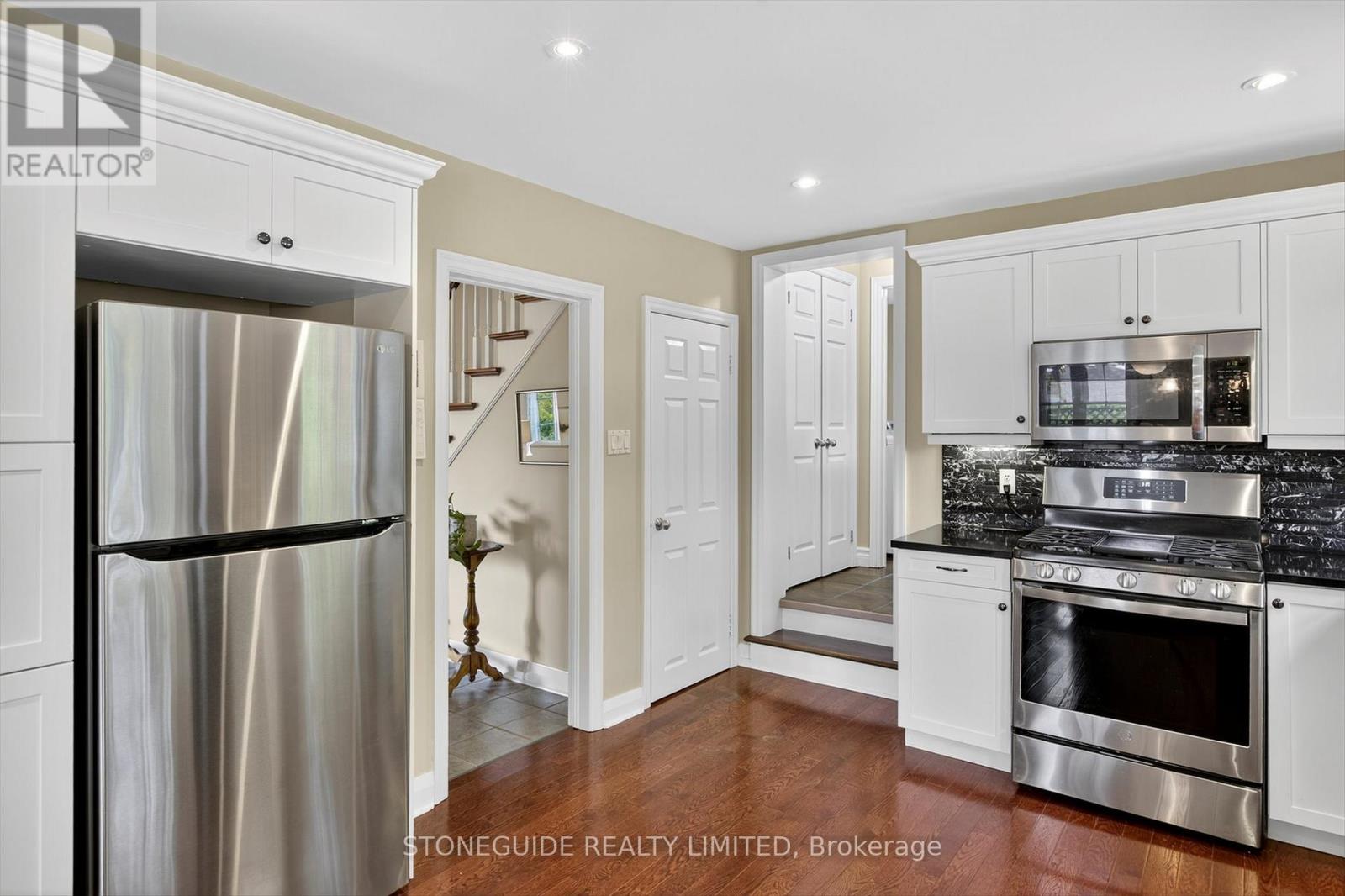 636 Homewood Avenue, Peterborough (Town Ward 3), Ontario  K9J 4V6 - Photo 14 - X12424360