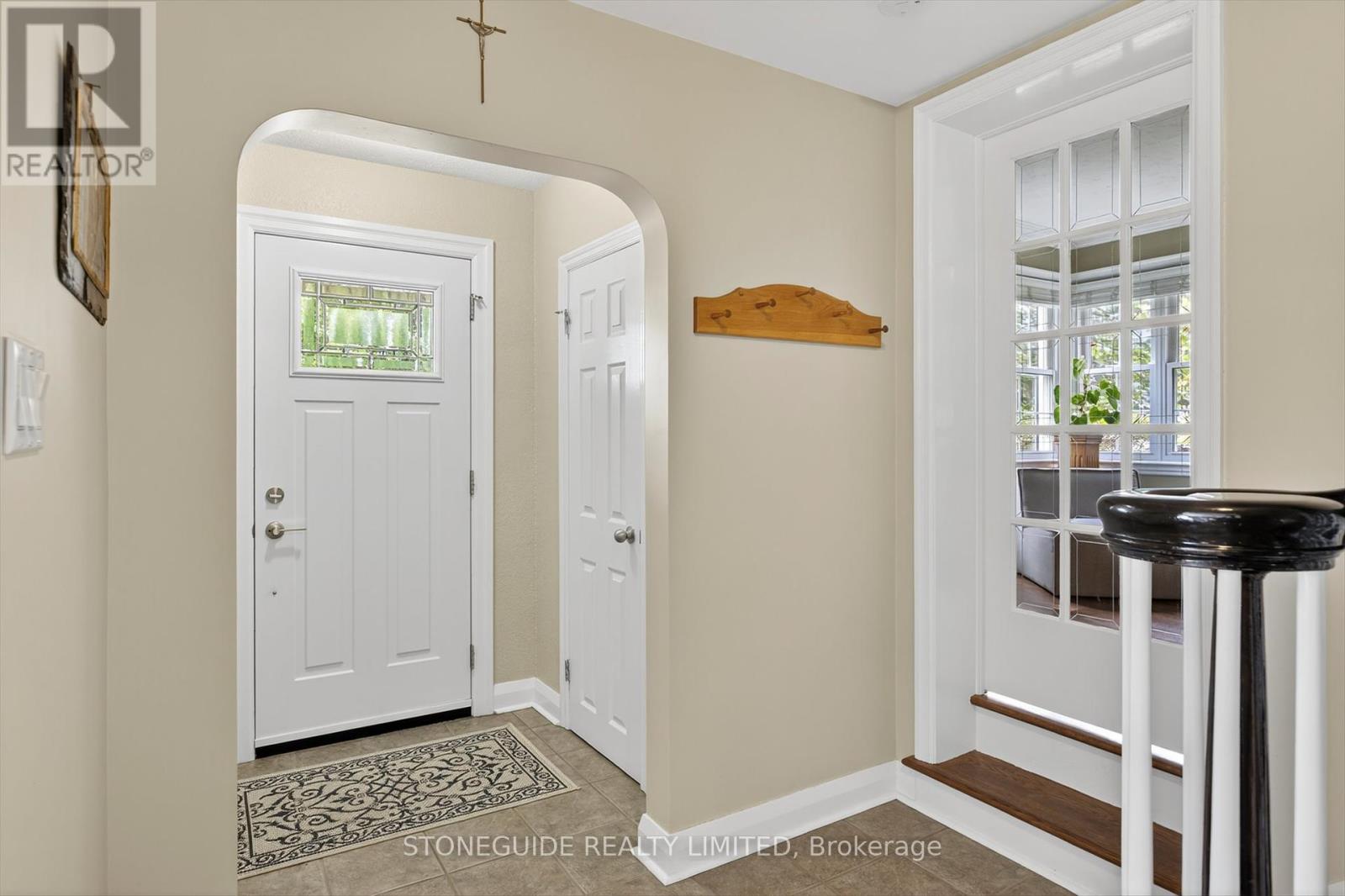 636 Homewood Avenue, Peterborough (Town Ward 3), Ontario  K9J 4V6 - Photo 2 - X12424360