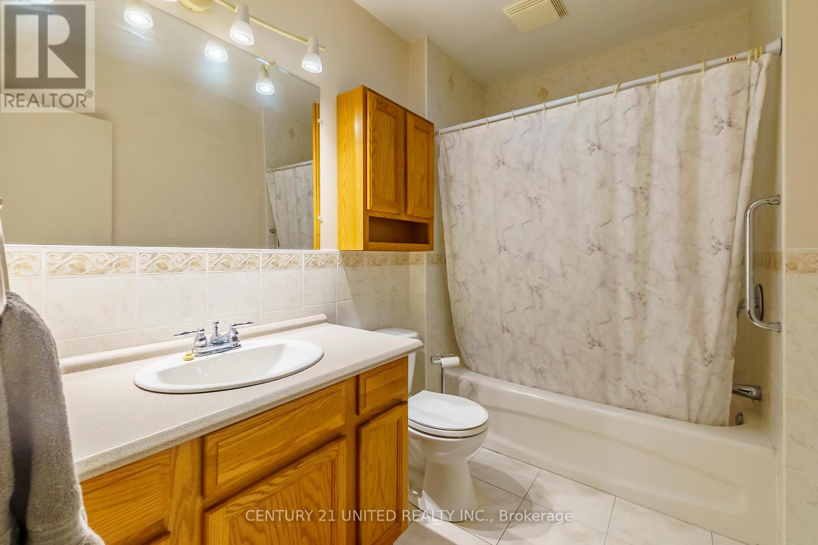 57 Edgewater Boulevard, Peterborough (Ashburnham Ward 4), Ontario  K9H 1A4 - Photo 23 - X12424575