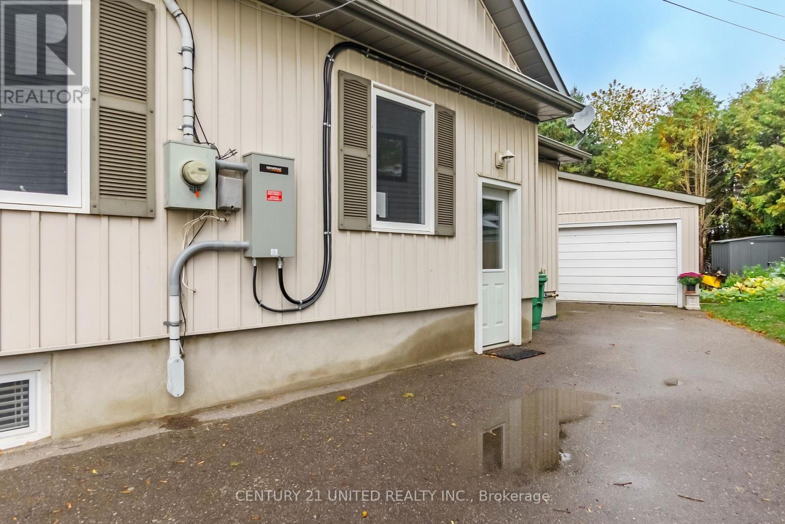 57 Edgewater Boulevard, Peterborough (Ashburnham Ward 4), Ontario  K9H 1A4 - Photo 33 - X12424575