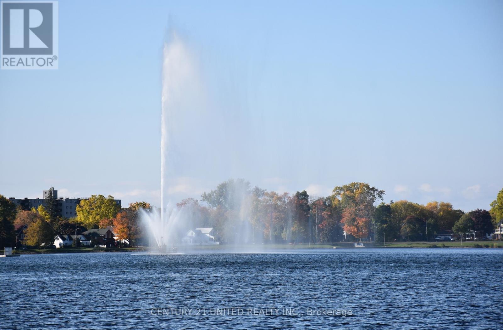 57 Edgewater Boulevard, Peterborough (Ashburnham Ward 4), Ontario  K9H 1A4 - Photo 39 - X12424575