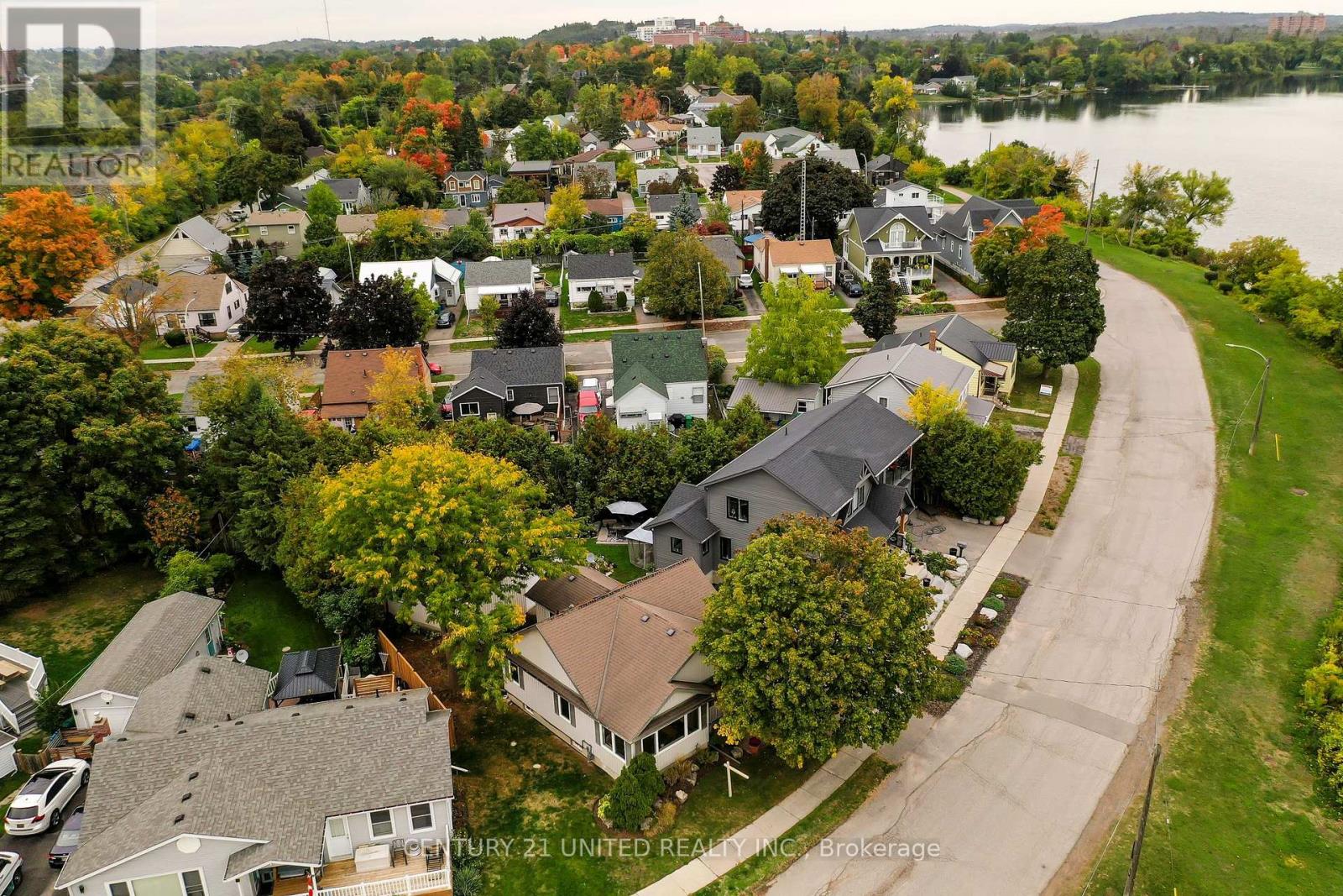 57 Edgewater Boulevard, Peterborough (Ashburnham Ward 4), Ontario  K9H 1A4 - Photo 42 - X12424575