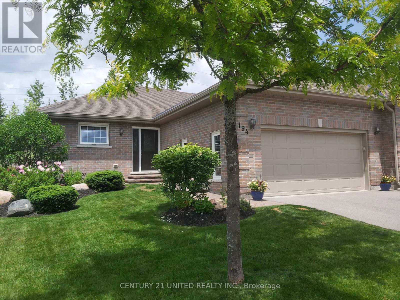 194 - 301 CARNEGIE AVENUE, peterborough (northcrest ward 5), Ontario