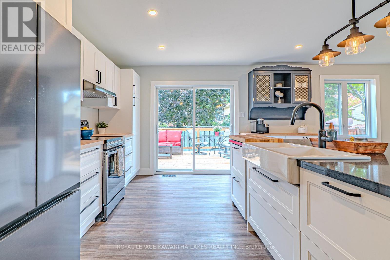 10 Don Court, Kawartha Lakes (Lindsay), Ontario  K9V 5T1 - Photo 19 - X12424844