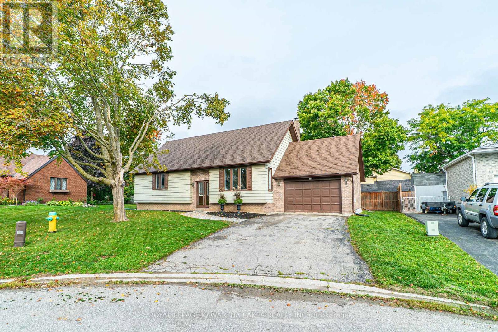 10 Don Court, Kawartha Lakes (Lindsay), Ontario  K9V 5T1 - Photo 2 - X12424844