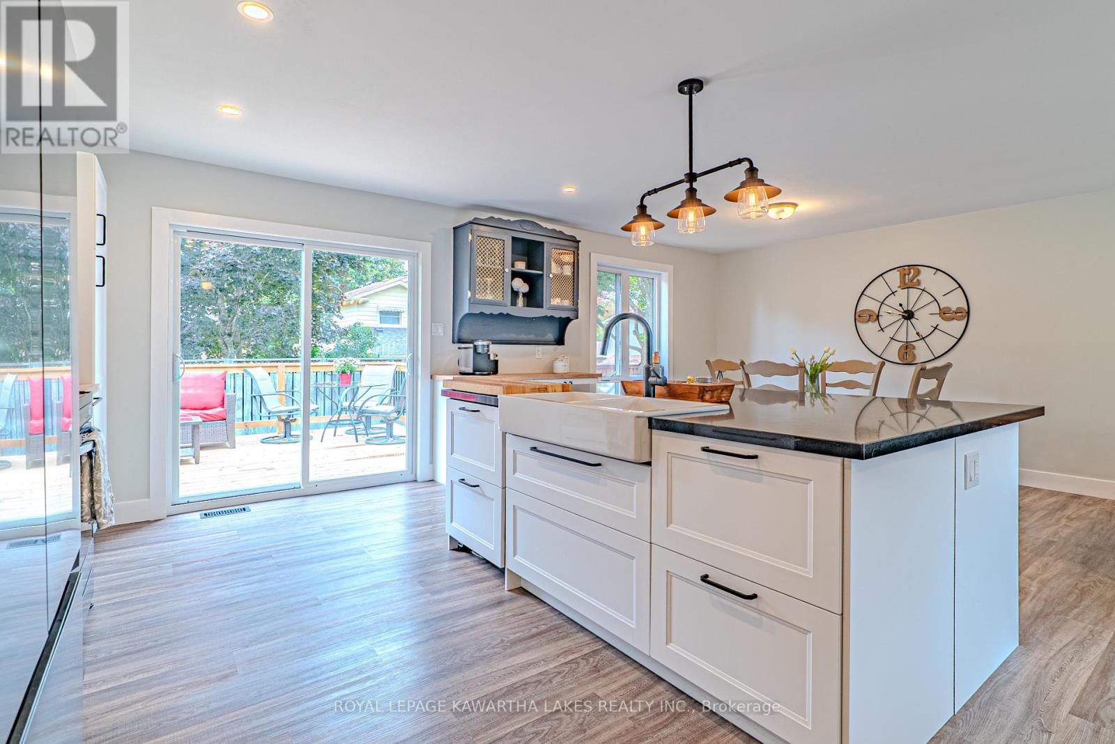 10 Don Court, Kawartha Lakes (Lindsay), Ontario  K9V 5T1 - Photo 20 - X12424844