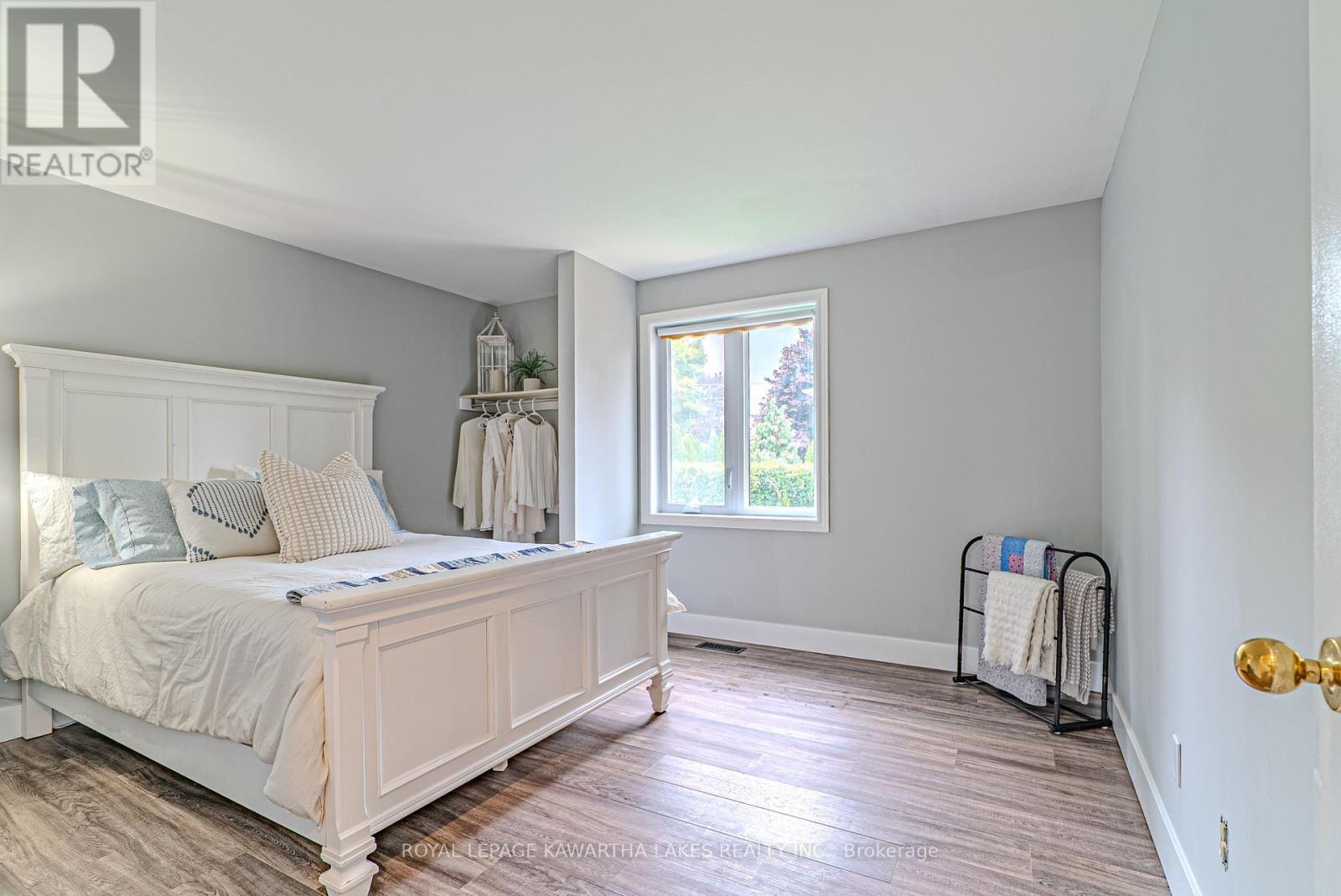 10 Don Court, Kawartha Lakes (Lindsay), Ontario  K9V 5T1 - Photo 21 - X12424844