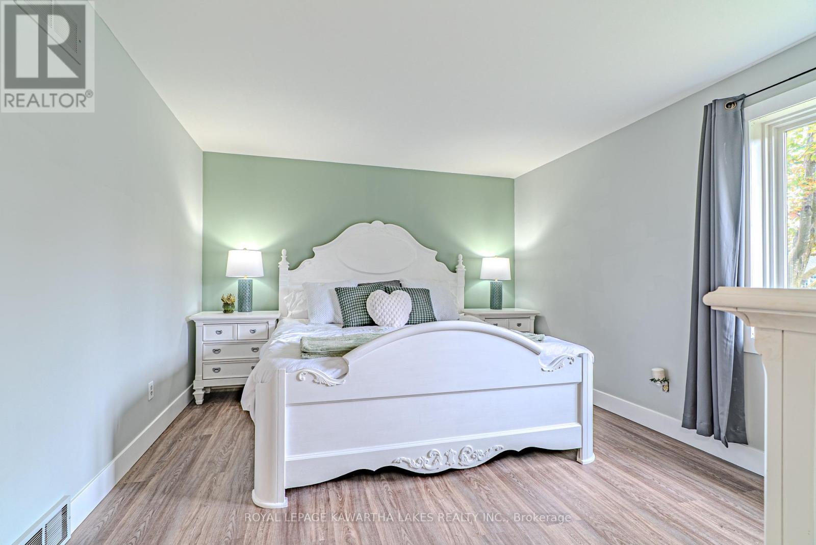 10 Don Court, Kawartha Lakes (Lindsay), Ontario  K9V 5T1 - Photo 25 - X12424844