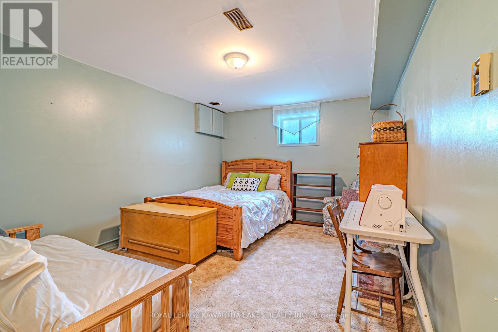 10 Don Court, Kawartha Lakes (Lindsay), Ontario  K9V 5T1 - Photo 30 - X12424844