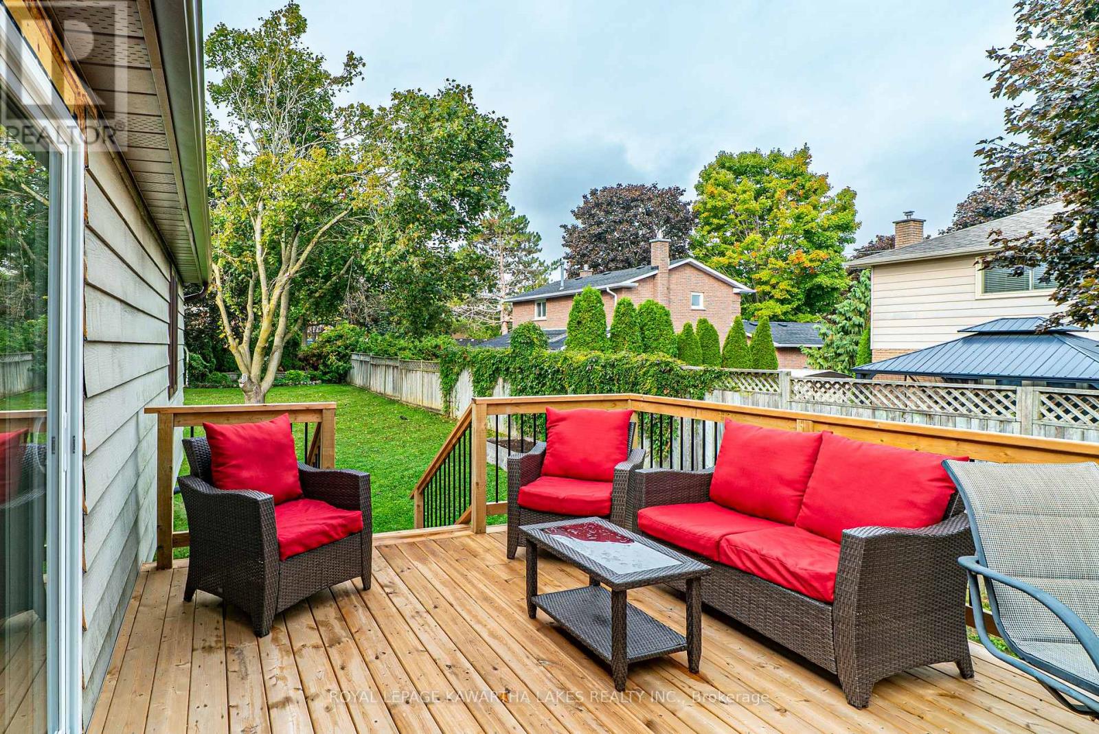 10 Don Court, Kawartha Lakes (Lindsay), Ontario  K9V 5T1 - Photo 34 - X12424844