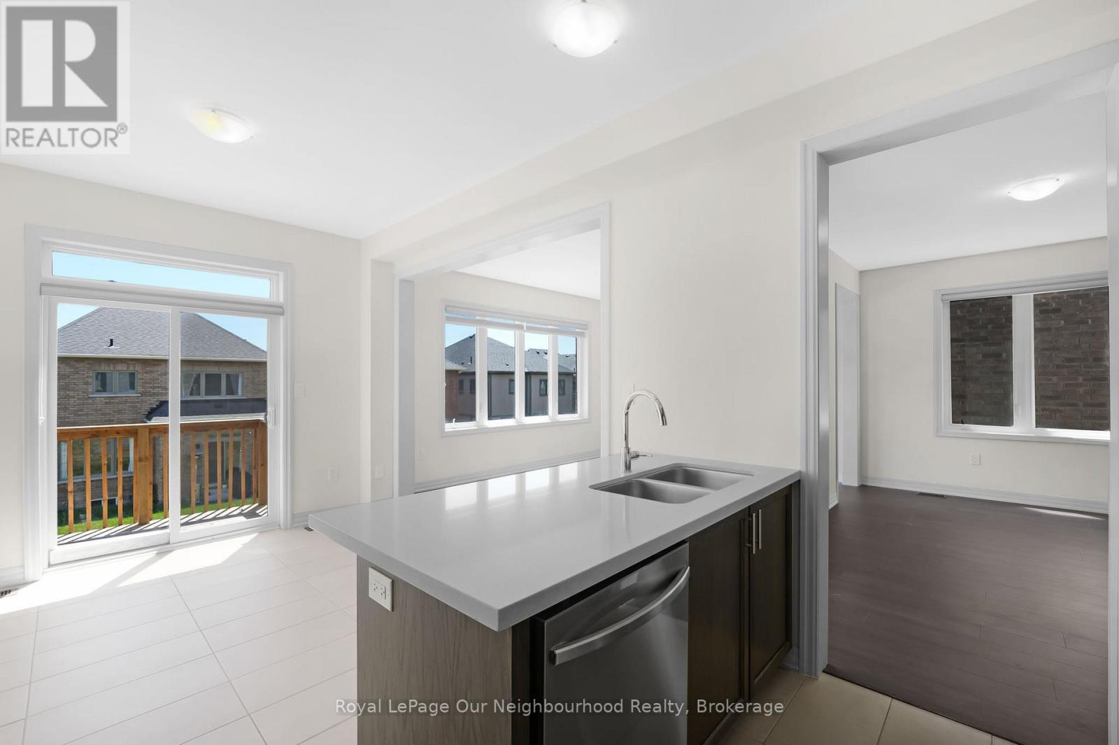 67 Ed Ewert Avenue, Clarington (Newcastle), Ontario  L1B 0W7 - Photo 11 - E12425235