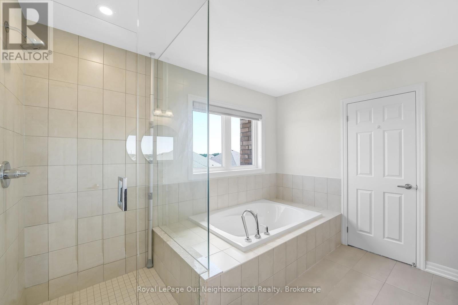 67 Ed Ewert Avenue, Clarington (Newcastle), Ontario  L1B 0W7 - Photo 24 - E12425235